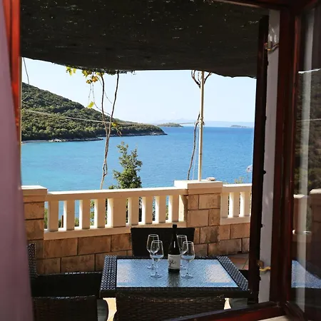 Apartment Seaside With A Swimming Pool Tri Zala, Korcula - 558 Zrnovo