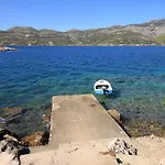 Apartment Seaside With A Swimming Pool Tri Zala - Korcula - 558 *