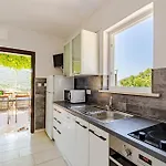 דירה Seaside With A Swimming Pool Tri Zala - Korcula - 558 *
