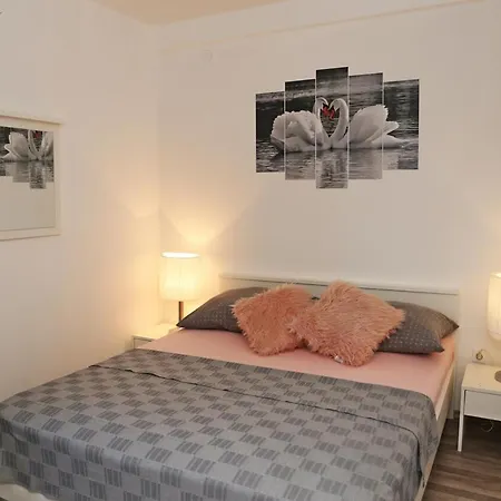 Seaside With A Swimming Pool Tri Zala - Korcula - 558 Apartamento Zrnovo