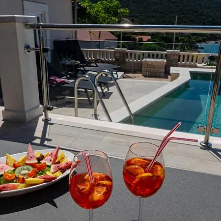 Seaside With A Swimming Pool Tri Zala - Korcula - 558 Zrnovo