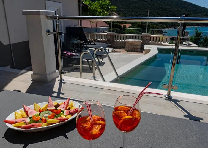Seaside With A Swimming Pool Tri Zala - Korcula - 558 Zrnovo
